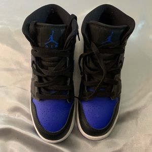 Air Jordan 1 Mid “Black Hyper Royal” GS